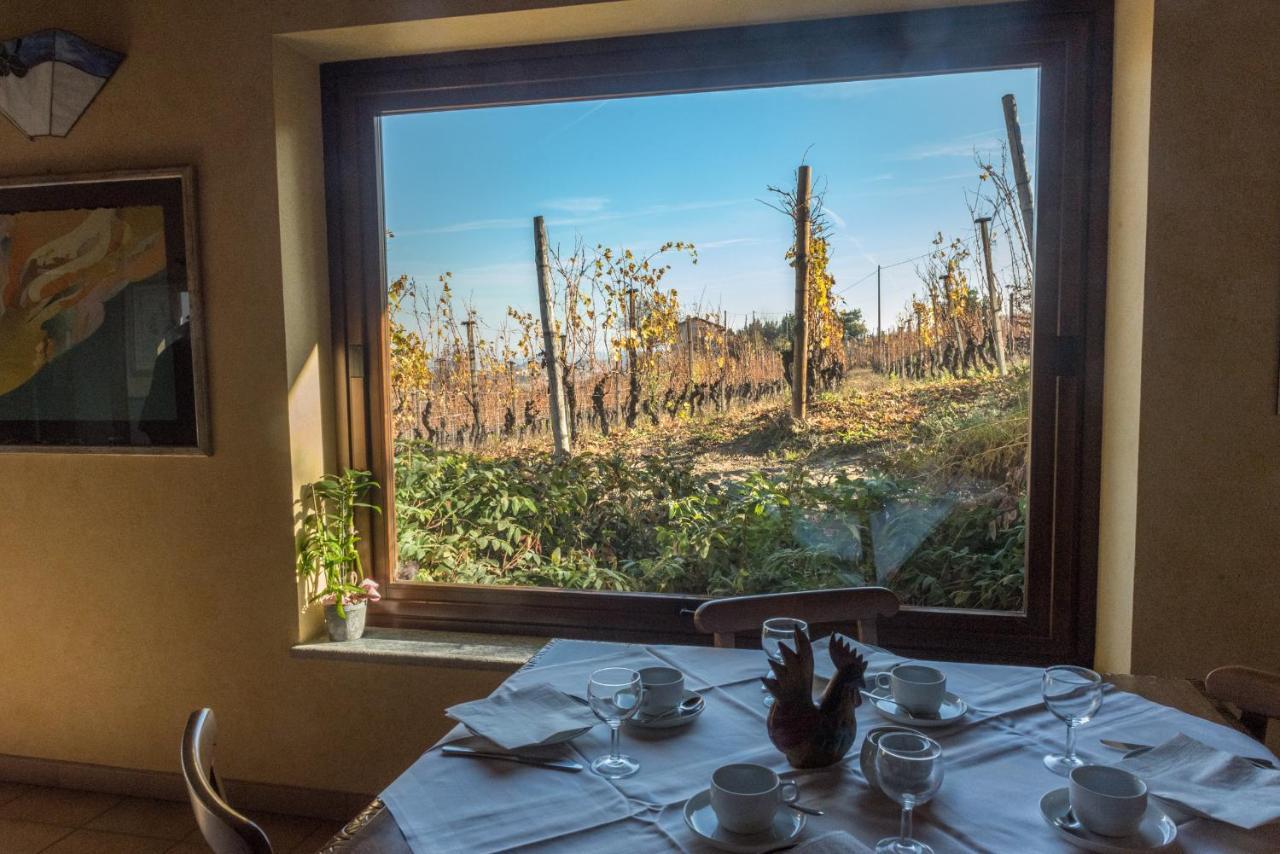 Cadgal - Tenuta Valdivilla Santo Stefano Belbo Bagian luar foto