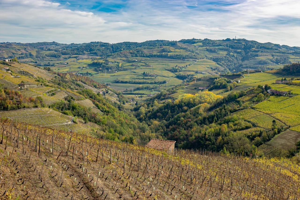 Cadgal - Tenuta Valdivilla Santo Stefano Belbo Bagian luar foto