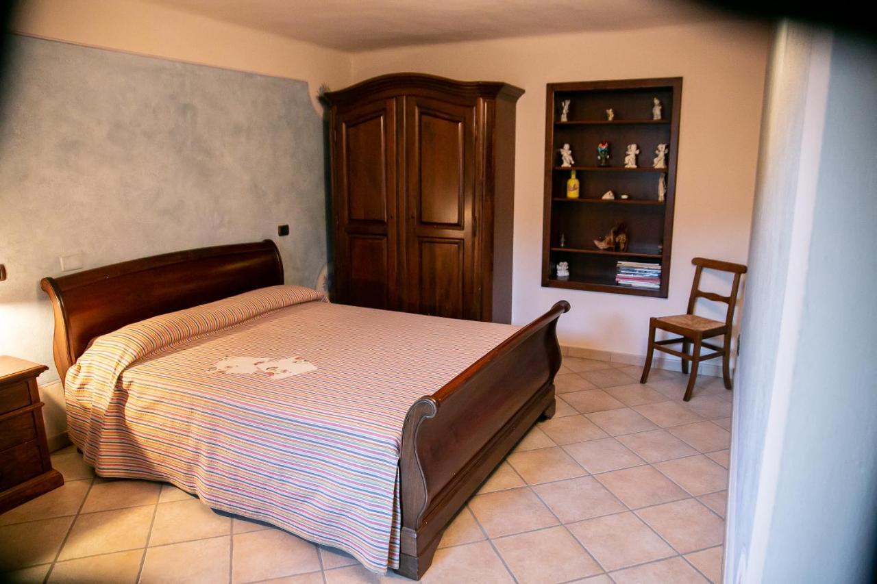 Cadgal - Tenuta Valdivilla Santo Stefano Belbo Bagian luar foto